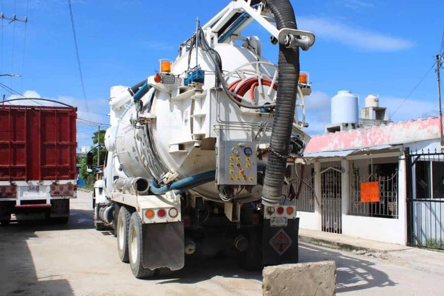 Retiran 844 metros cúbicos de material de azolve en drenajes en el estado: CEAS Retiran 844 metros cúbicos de material de azolve en drenajes en el estado: CEAS
