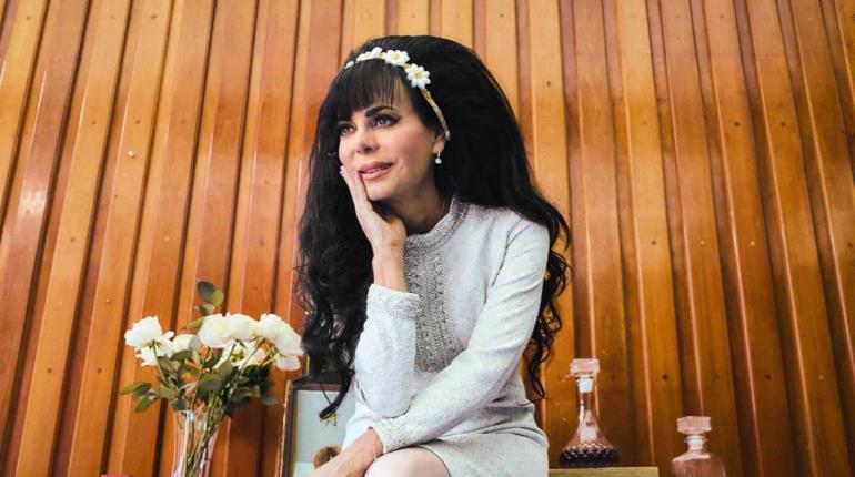 "No pretendo suplir a mi hijo" Obtiene Maribel Guardia custodia temporal de su nieto