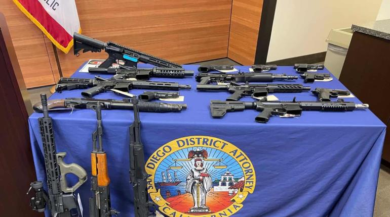 Detienen a 39 presuntos integrantes de la "Mafia Mexicana" en San Diego