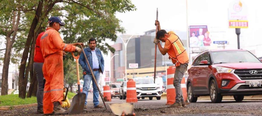 Repara Centro bache en Ruiz Cortines tras ser publicado por Telereportaje