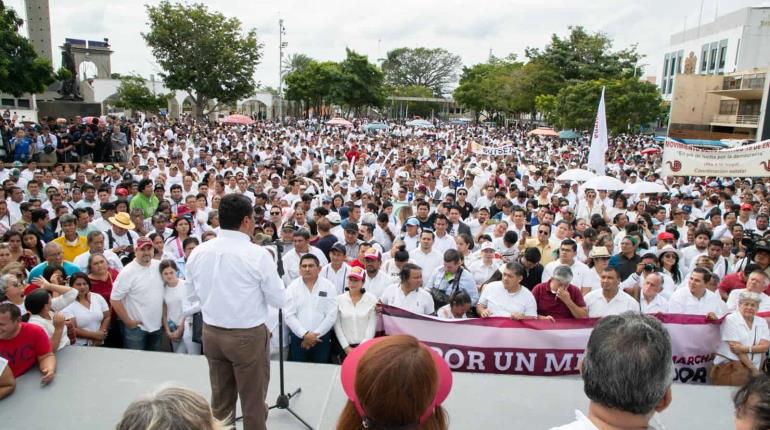 Ironiza Fócil sobre marcha de la paz convocada por Morena