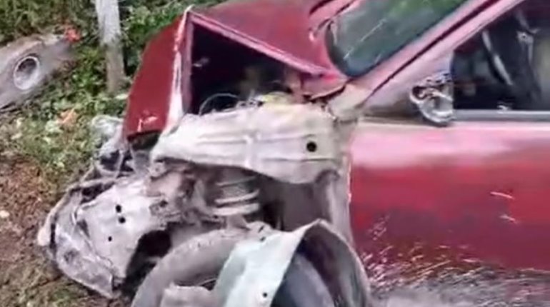 Choca en carretera comunal de Cunduacán