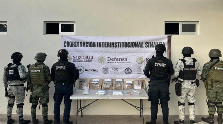 Aseguran armas, drogas y dinero durante cateo en cárcel de Culiacán