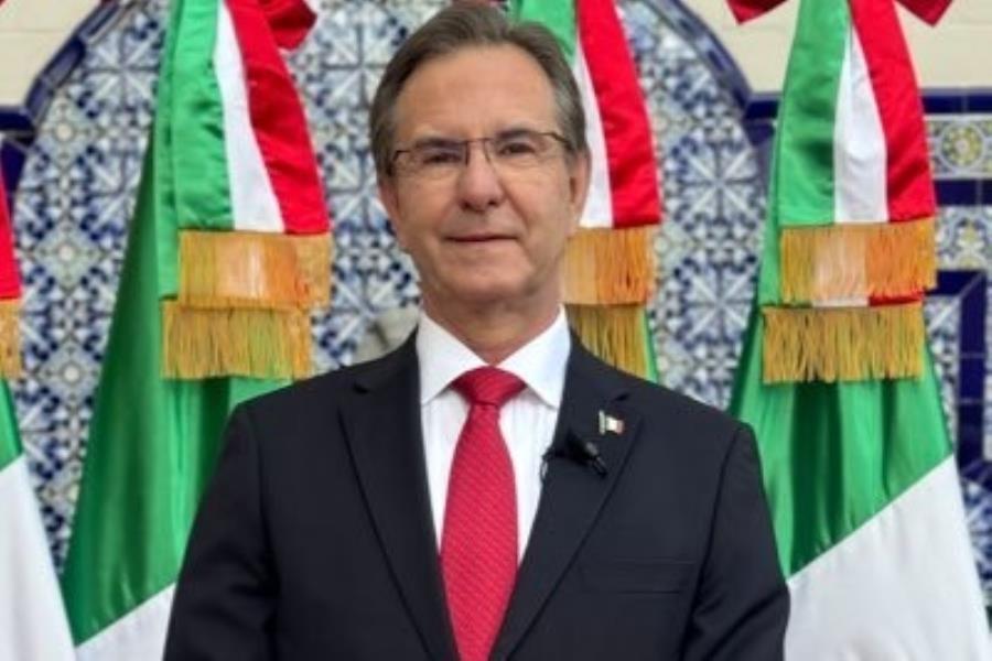 Esteban Moctezuma se queda, por lo pronto, en embajada de México en EE. UU.