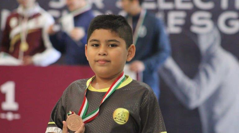 Tabasco gana bronce en primer día del Selectivo Nacional de Esgrima