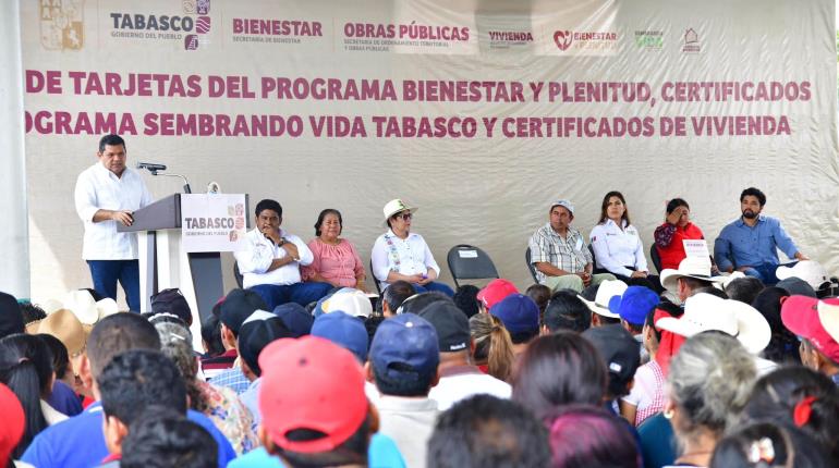 Se compromete gobierno a realizar obras de rehabilitación de caminos y puentes en Balancán