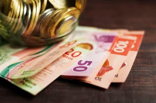 Peso Mexicano y Dólar Canadiense se desploman