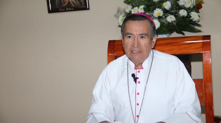 Llama Obispo a padres de familia a presentar su corazón limpio, como consagran a sus hijos a Dios
