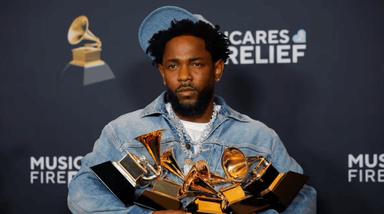 Kendrick Lamar el más premiado de la noche