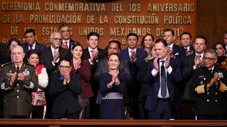 "No somos colonia de nadie": Sheinbaum durante conmemoración de la Constitución