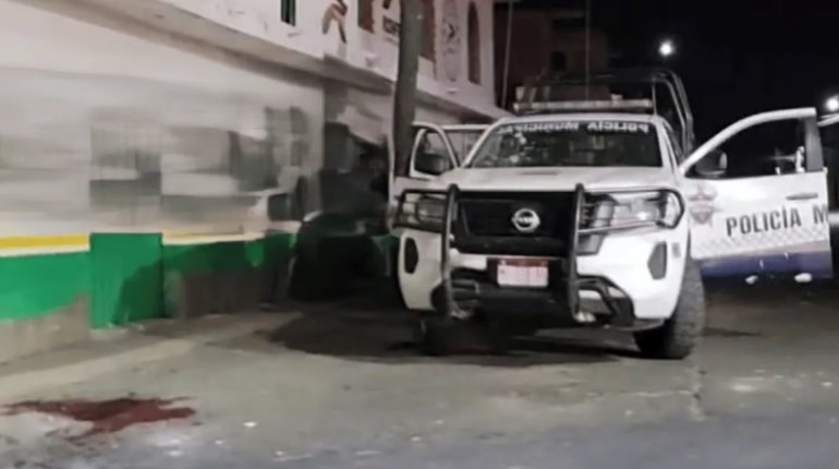 Mueren 3 policías en Michoacán tras ataque armado