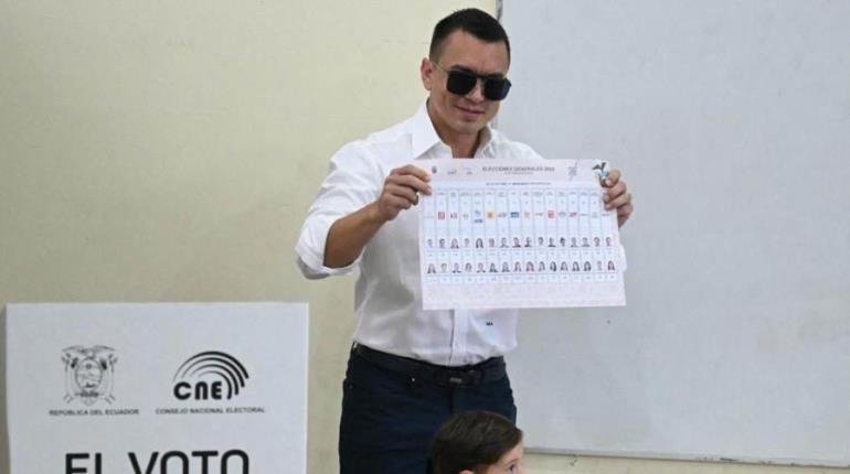 Elecciones en Ecuador podrían ir a una segunda vuelta en abril