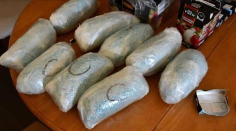 Aprehenden en Arizona a mexicano por traficar 100 mil pastillas de fentanilo en cajas de salsa