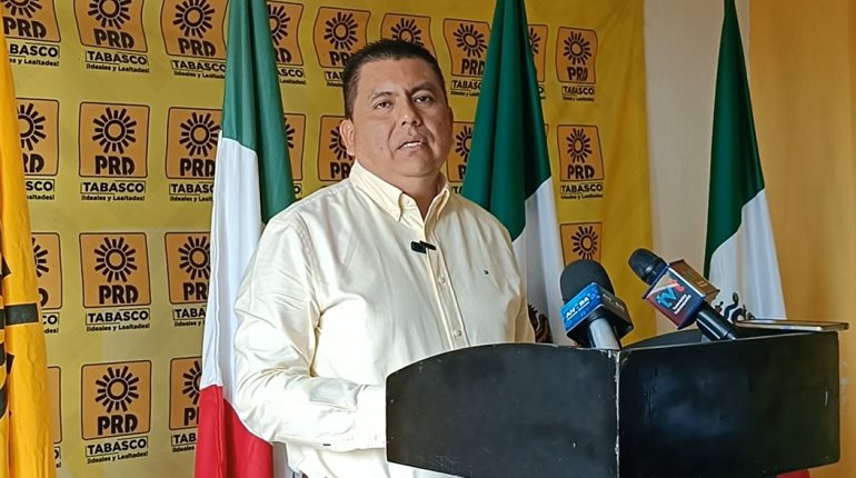 En Morena no investigan a quienes anda "recogiendo" afirma PRD Tabasco tras suma de excandidato