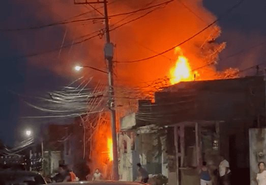 Se incendia carpintería en Guadalupe Borja, Centro