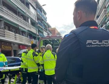 Muere al caer por hueco de ascensor tras forcejeo con su esposa en Madrid