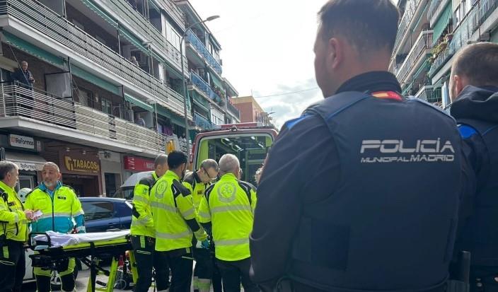 Muere al caer por hueco de ascensor tras forcejeo con su esposa en Madrid