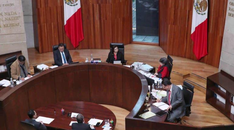 Aprueba Tribunal boletas para la elección judicial; reconoce que son "confusas"