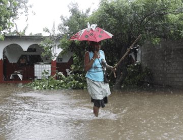 Desborda río en Oaxaca y deja más de 200 personas damnificadas