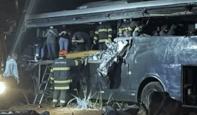 Mueren 12 universitarios y 19 más resultan heridos en aparatoso accidente en Brasil