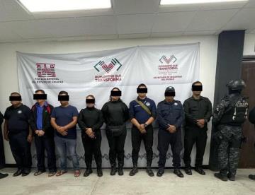 Arrestan en Chiapas a 8 policías municipales de Tuxtla por agresión a agentes estatales