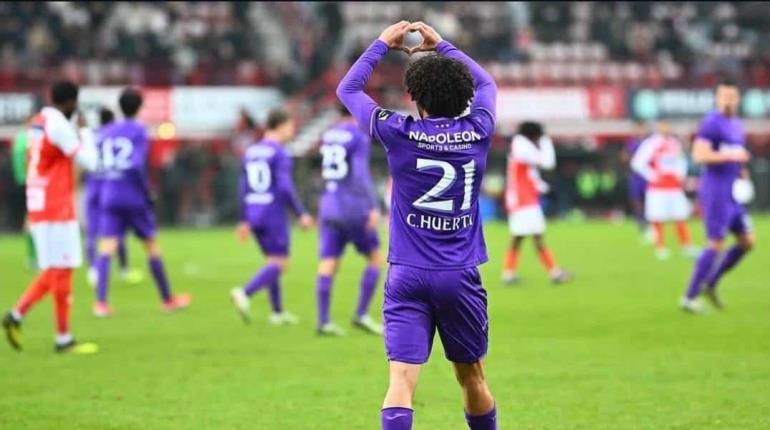 "Chino" Huerta se dice contento de haber firmado con el Anderlecht