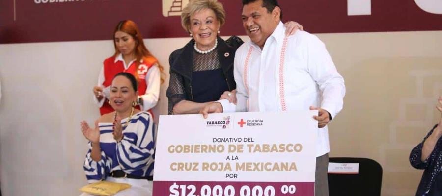 Gobierno estatal duplica apoyo a la Cruz Roja; entrega vale por 12 mdp