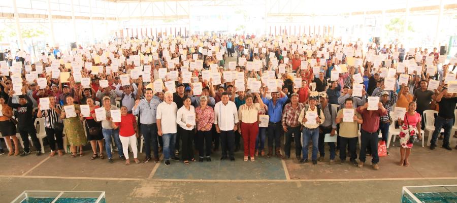 Entrega gobierno 600 certificados para el programa Pescando Vida