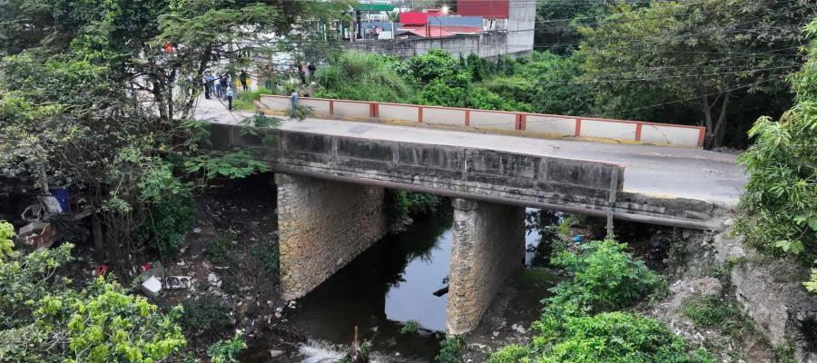 Dan banderazo de inicio a rehabilitación de puente vehicular ´Huapinol´ en Macuspana