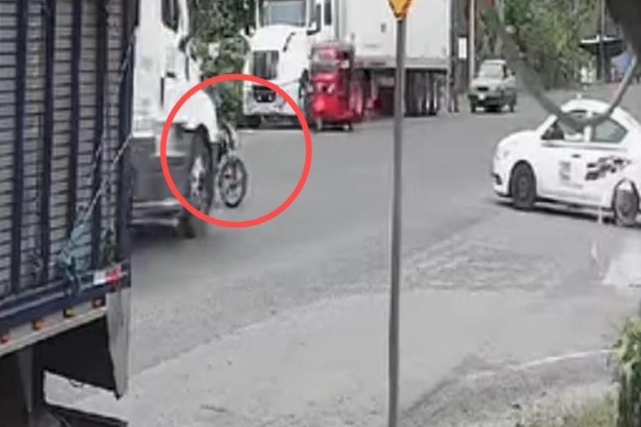 Circula video de accidente en Santa Cruz donde un motociclista perdió la vida