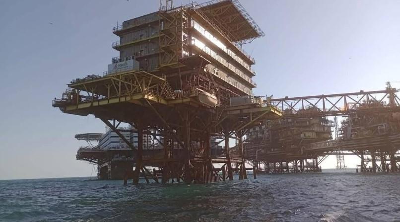 Reportan derrame de crudo en plataforma Akal C1 en Campeche