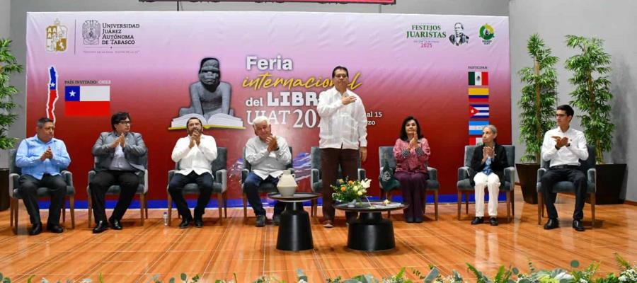 FIL UJAT 2025 a la altura de los mejores eventos del país y da voz a las letras de América Latina: Rector