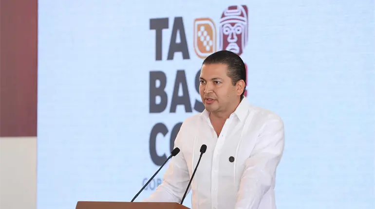 May escucha todos los días al pueblo, no a los partidos políticos: Bracamonte