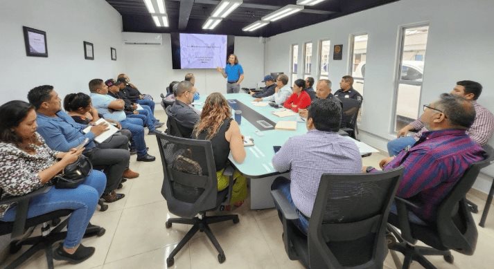 Imparte FBI taller en Chiapas para combatir pandillas trasnacionales