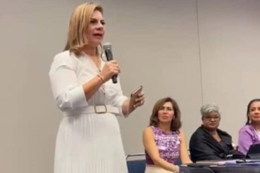 Exconsejera de IEPC, Roselvy Domínguez, expone en Texas sobre acciones afirmativas aplicadas en Tabasco Exconsejera de IEPC, Roselvy Domínguez, expone en Texas sobre acciones afirmativas aplicadas en Tabasco