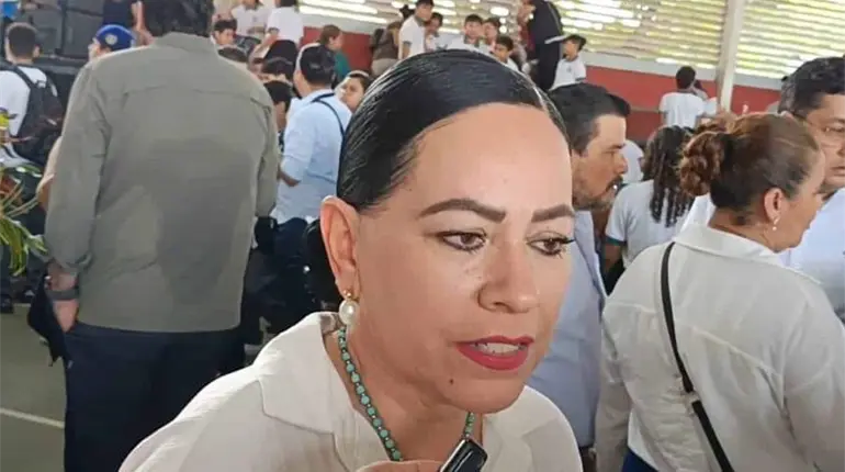 No voy a hablar, voy a comprar. Evita Iparrea referirse a dichos de Evaristo