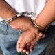 Detienen a hombre en Centro; le decomisan droga, dinero y un vehículo