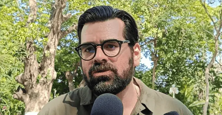 "Hay quienes disfrutan la campaña y la grilla": Daniel Casasús a Evaristo