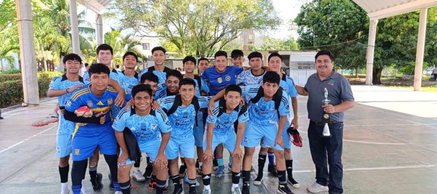 Plantel 14 de Cecyte vence 4-1 a Plantel 3 en partido amistoso de futbol Plantel 14 de Cecyte vence 4-1 a Plantel 3 en partido amistoso de futbol