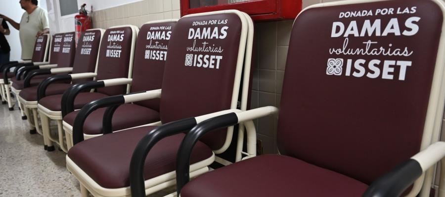 Dota ISSET con sillas-camas para familiares de hospitalizados en el Centro de Especialidades M&eacute;dicas
