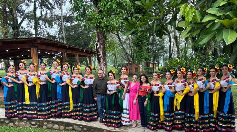 Embajadoras llevan alegría y belleza a los municipios de Teapa, Tacotalpa y Jalapa