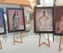 Futuras embajadoras develan fotografías en plaza Galerías y Altabrisa
