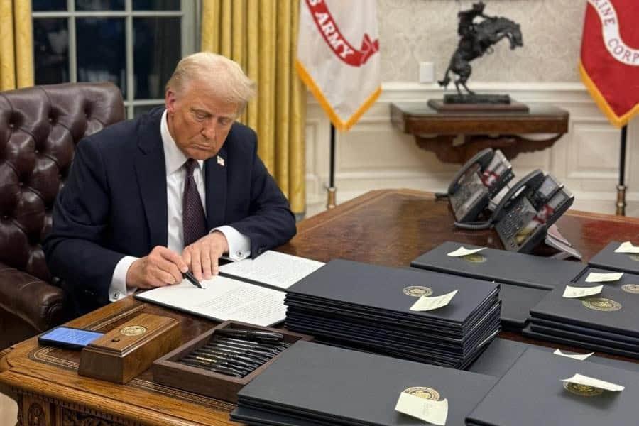 Trump solicita poner fin al horario de verano al considerarlo un "evento muy caro"