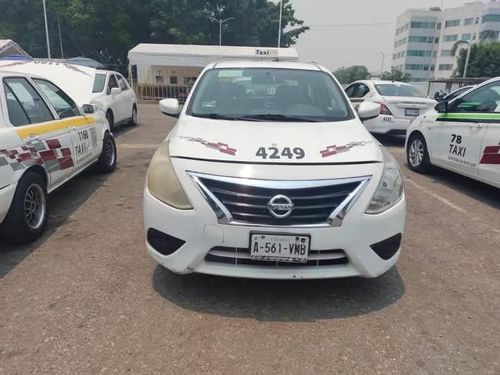 Sujetos armados atracan a taxista en Villahermosa