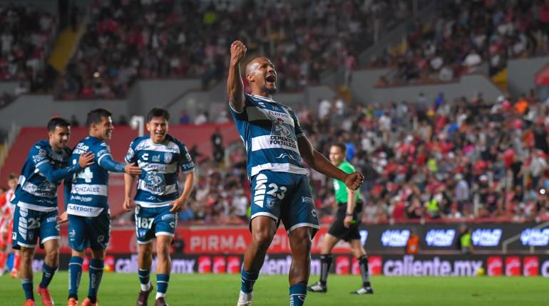 Salomón Rondón estará un año más con Pachuca