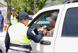 Realiza PEC ´Operativo Alcoholímetro´ en carreteras de Tabasco