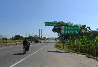 Aprovechan los días de descanso para escaparse a balnearios de Tabasco