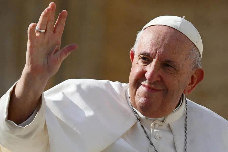 Desea Papa presenciar la bendición Urbi et Orbi, pero dependerá de su salud: Vaticano Desea Papa presenciar la bendición Urbi et Orbi, pero dependerá de su salud: Vaticano