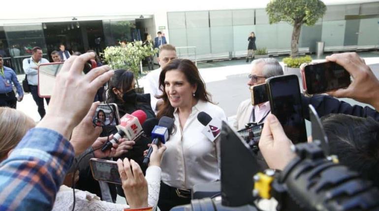 Plantea Kenia López reforma para evitar demandas injustificadas contra periodistas
