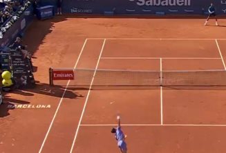 Obtiene Carlos Alcaraz pase a la final del Conde de Godó y se disputará título con Holger Rune